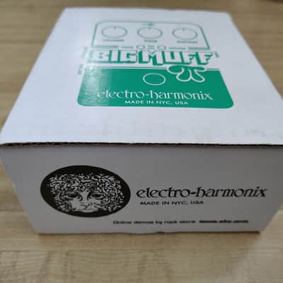 Electro-Harmonix Big Muff Pi w/ Tone Wicker Fuzz Pedal USA Made - Green image 6