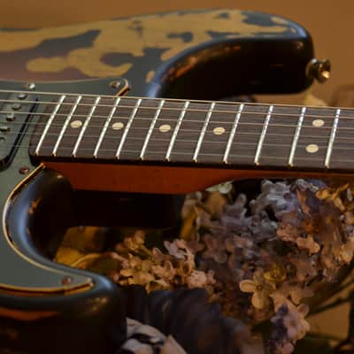 Fender Stratocaster Standard Sunburst Heavy Relic Nitro Custom Shop 69's image 14