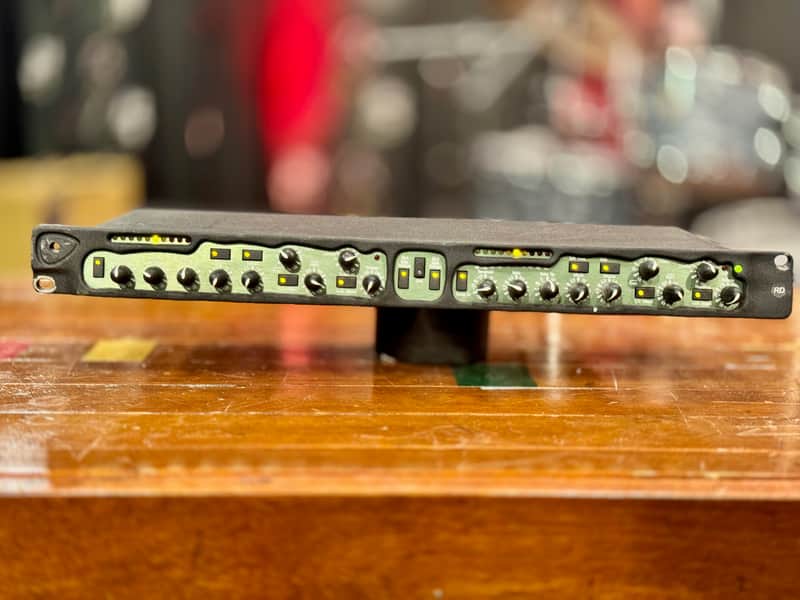 Focusrite Green 4 Dual Compressor / Limiter 1990s - Black image 1