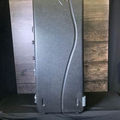 Fender Deluxe Molded Bass Case (Charlotte, NC) image 1