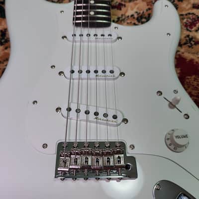 *NEW IN BOX* 2026 Fender Japan Artist Series, Limited Edition JUKJAE Stratocaster Baggy Olympic White, Fender Flagship Tokyo Store Exclusivity 🔥 image 10