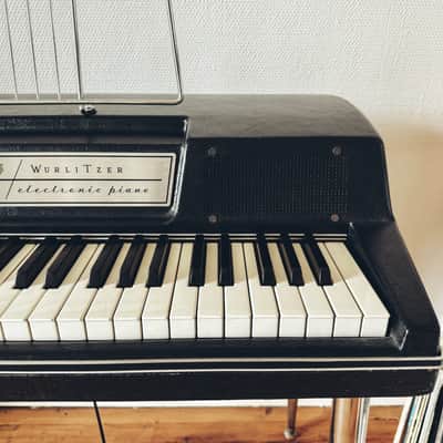 Wurlitzer 200A image 7
