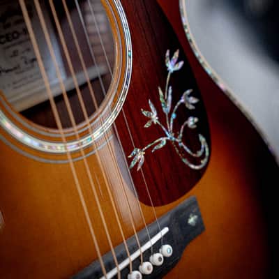Martin CEO-10 Limited Edition 000-42 Guatemalan Rosewood and European Spruce Ambertone image 3