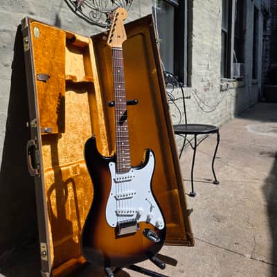 Fender American Vintage "Thin Skin" '59 Stratocaster 2007 - 2017 - 3-Color Sunburst image 3