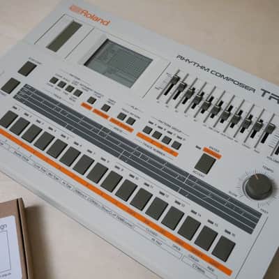 Roland TR-707 Rhythm Composer 1985 - White