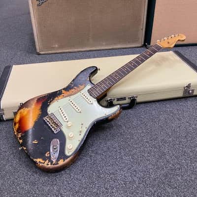 Fender Stratocaster Customshop SUPHREL 1963RI 2024 - Super Faded Aged Black Over 3-Colour Sunburst image 8