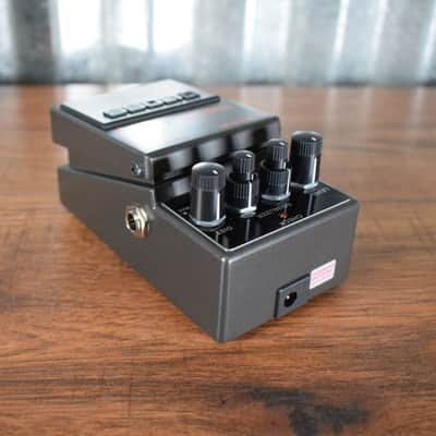 Boss MT-2 Metal Zone Distortion Guitar Effect Pedal image 3