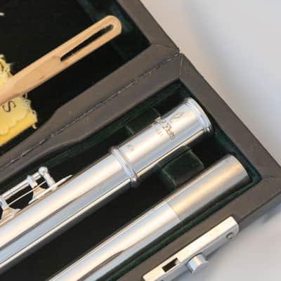 Pearl PF-501 Flute Silver-plated with Split-E *Made in Japan *Cleaned & Serviced *Ready to play image 4