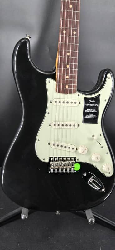 Fender Vintera® III Early '60s Stratocaster®, Rosewood Fingerboard, Black image 1