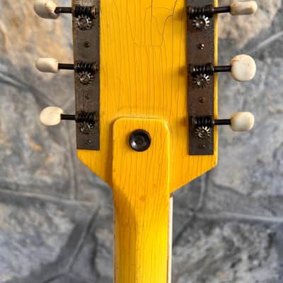 Spectacular 1950s Italian Wandre Framez Piper – Rare Yellow Crackle with Wood Neck image 9