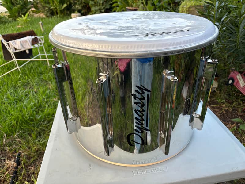 Dynasty Custom Elite 18x14  - Silver mirror Marching Drum image 1