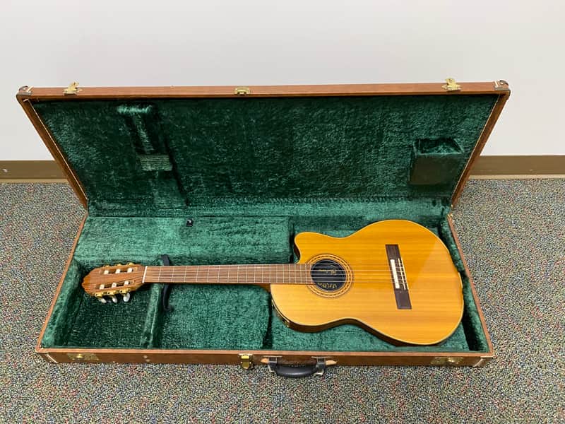 Gibson Chet Atkins CE 1983 - Antique Natural WITH ORIGINAL CASE image 1