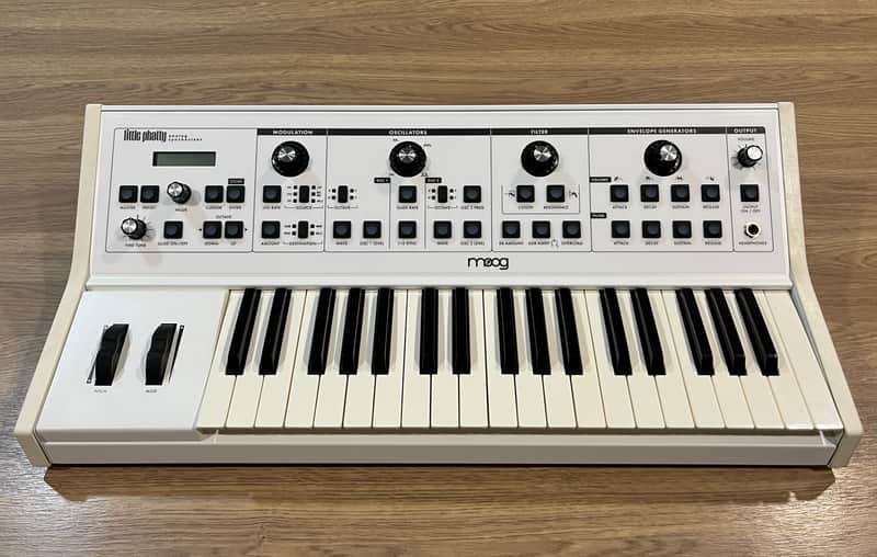 Moog Little Phatty Stage II