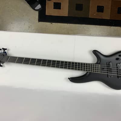 Ibanez SRMS625EX Iron Label Multi-Scale 5-String Bass Guitar Black Flat B-Stock image 10