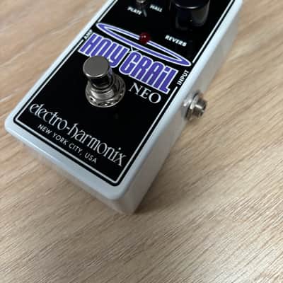 Electro-Harmonix Holy Grail Neo Reverb Black / Purple image 5
