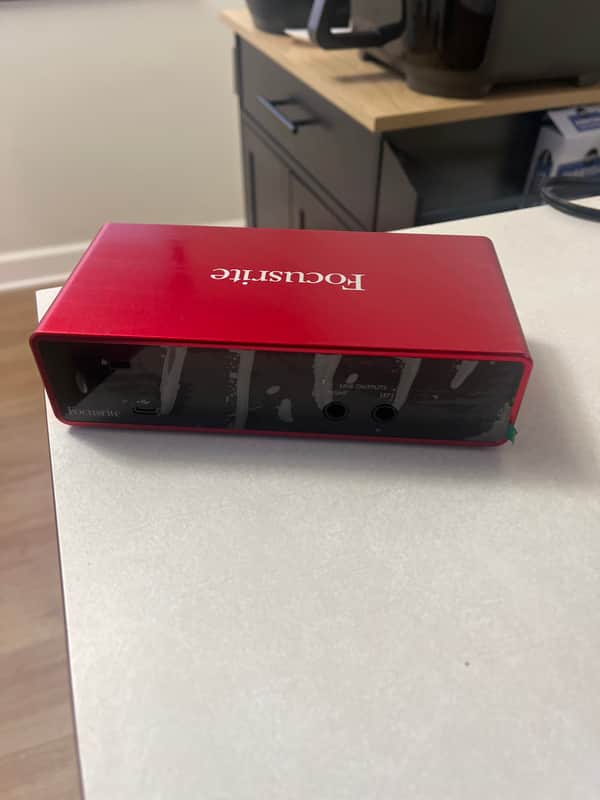 Focusrite Scarlett 2i2 3rd Gen USB Audio Interface 2019 - Present - Red / Black image 1
