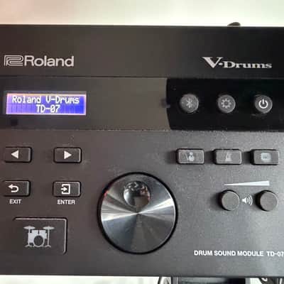 Roland VQD106 V-Drum Kit with Mesh Pads (with module) 2024 - Present - Black image 3