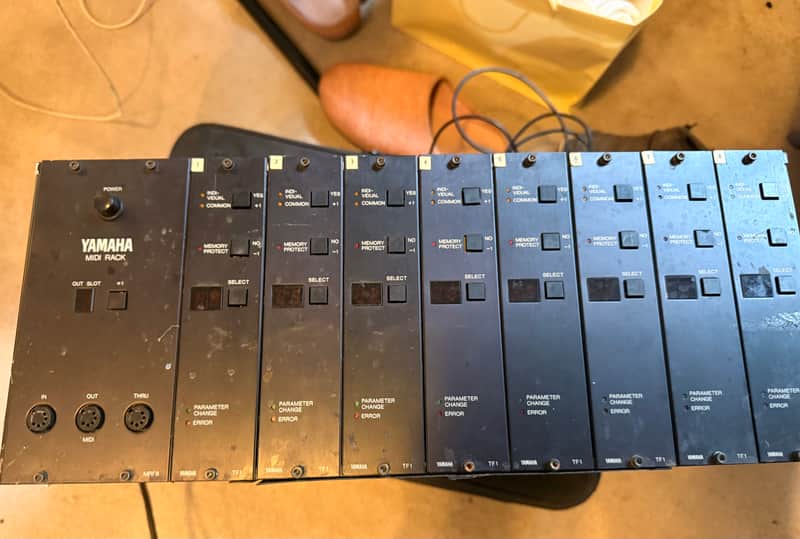 Yamaha TX816 8-Module FM Synthesizer