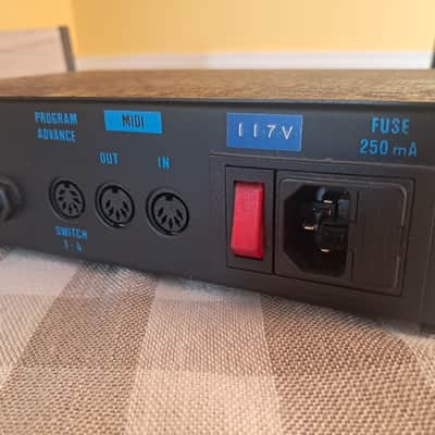 Logic Systems LS-S2000 MIDI accordion power supply unit image 2