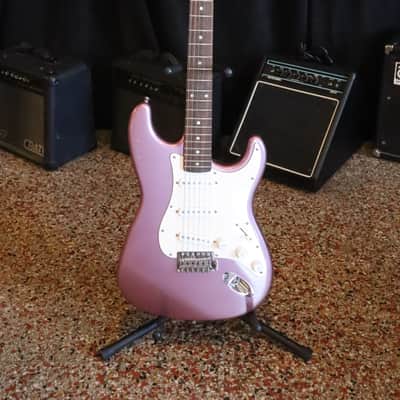 Used Squier Affinity Burgendy Mist Stratocaster