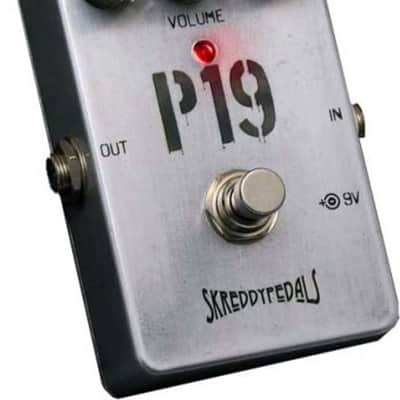 Skreddy Pedals P19 Fuzz Pedal w/ 4 Guitar Cables image 3
