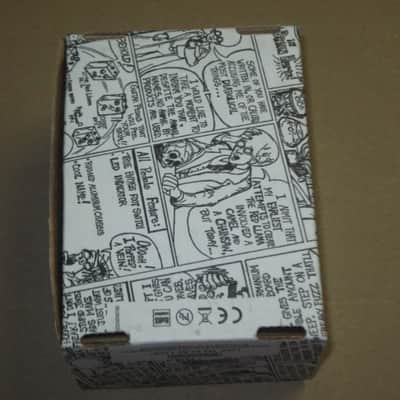 rarely handled, very clean genuine Way Huge by Jeorge Tripps EMPTY BOX w/ orig Instruction Manual & Warranty/Registration pw for Way Huge Swollen Pickle Jumbo Fuzz MkIIS (WHE-401S) (NO pedal) +orig small Way Huge/MXR/Dunlop Quick Guide booklet (from 2015) image 16