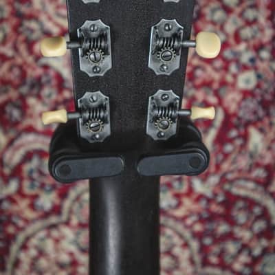Martin 000-17E Black Smoke - (left handed) image 3