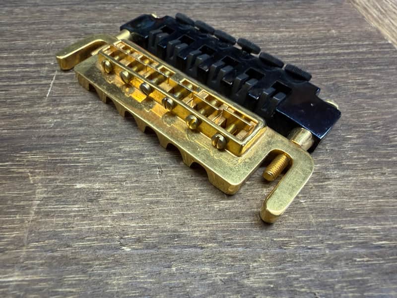 Leo Quan Badass Wrap Around Bridge with FTT Fine Tuner - Gold black image 1