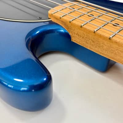 Music Man Stingray 4H EX 3EQ Lake Placid Blue 2000 made in Japan image 17