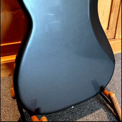 Fender Limited Edition Vintera II Roadworn 60s Precision Bass 2025 - Charcoal Frost Metallic Nitro image 6