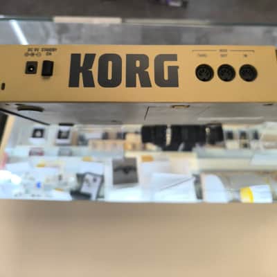 Korg MicroKORG 37-Key Synthesizer/Vocoder 2002 - 2019 - Silver image 6