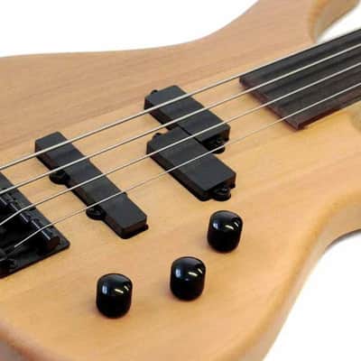 Stagg BC300FL-NS Fusion Solid Alder Body Hard Maple Bolt-On Neck Fretless 4-String Bass Guitar image 2