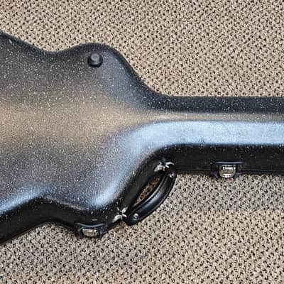 used Calton Gibson J-45 Guitar Case with Granite Finish, Very Good Condition image 7