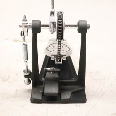 Pearl P-900 Single Chain Solid Base Bass Drum Pedal image 7
