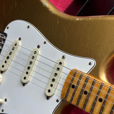 2025 Fender Stratocaster 1964 LTD Fall Event Flamed Neck Gold over Gold Sparkle Heavy Relic image 20