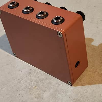 Walrus Audio Monument Harmonic Tap Tremolo V1 - Coral / Black image 4