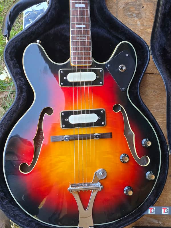 Univox Custom Late 60's Hollowbody MIJ All Original w/hardshell Case image 1