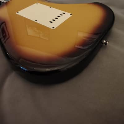 Fender ST Stratocaster MIJ 1995 - 3-Tone Sunburst image 5