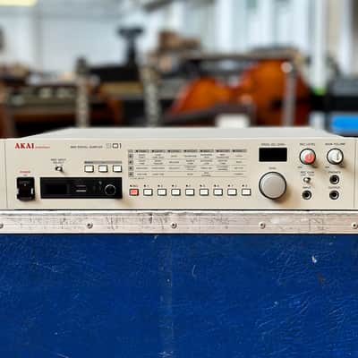 AKAI S01 Digital Sampler - 100V with EXM-01 RAM Expansion