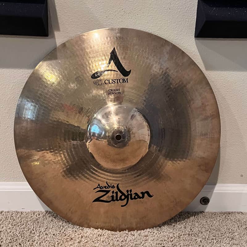 Zildjian 18" A Custom Crash image 1