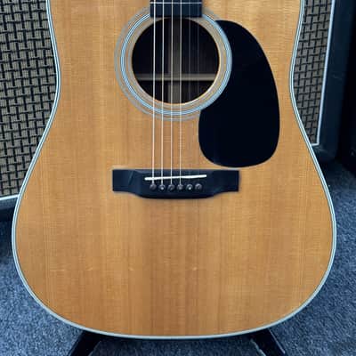 Martin Standard Series D-28 2002 - Natural image 1