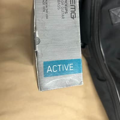 EMG PJ/SET-B Active P/J Bass Set - Black image 5