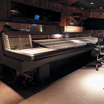 Neve VR Legend image 2