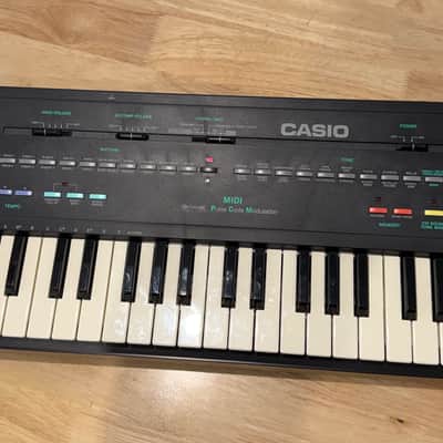 Casio/Casiotone MT-240 49-Key Synthesiser (1988) with Carry Case