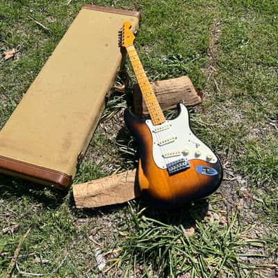 Vintage 1st Year 1982 Fender Fullerton 1957 Stratocaster Guitar Reissue image 3