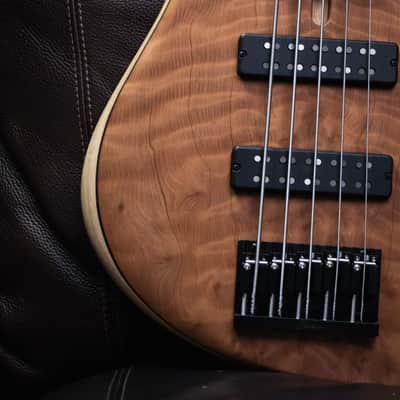Fodera Emperor 5 Standard Special Quilted Redwood 2025 (8,9 Lbs.) image 5