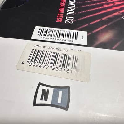 Native Instruments Traktor Kontrol D2 2010s - Black image 13