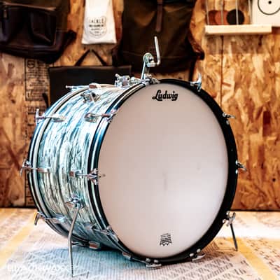 Ludwig Super Classic - 9x13 / 16x16 / 14x22" Drum Set with Keystone Badges 1968 - 1969 - Sky Blue Pearl image 9