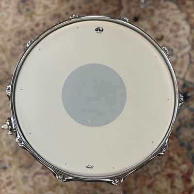 DW DRPM0814SSBP 8 x 14" PERFORMANCE POLISHED BRASS SNARE DRUM - FLOOR DEMO image 2