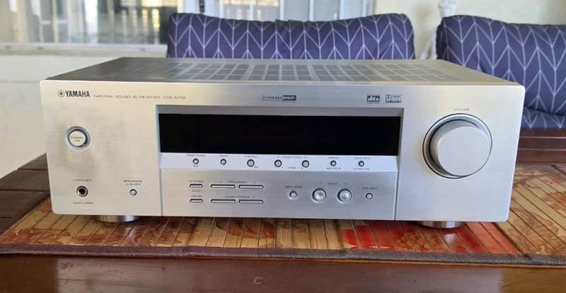 YAMAHA STEREO MUSIC AMPLIFIER/CD/AUX image 1